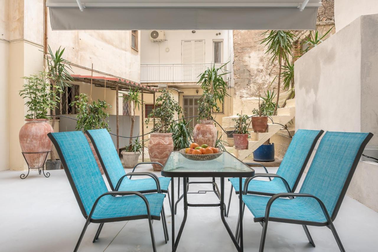 Ferienwohnung The Courtyard Oasis Athen Exterior foto