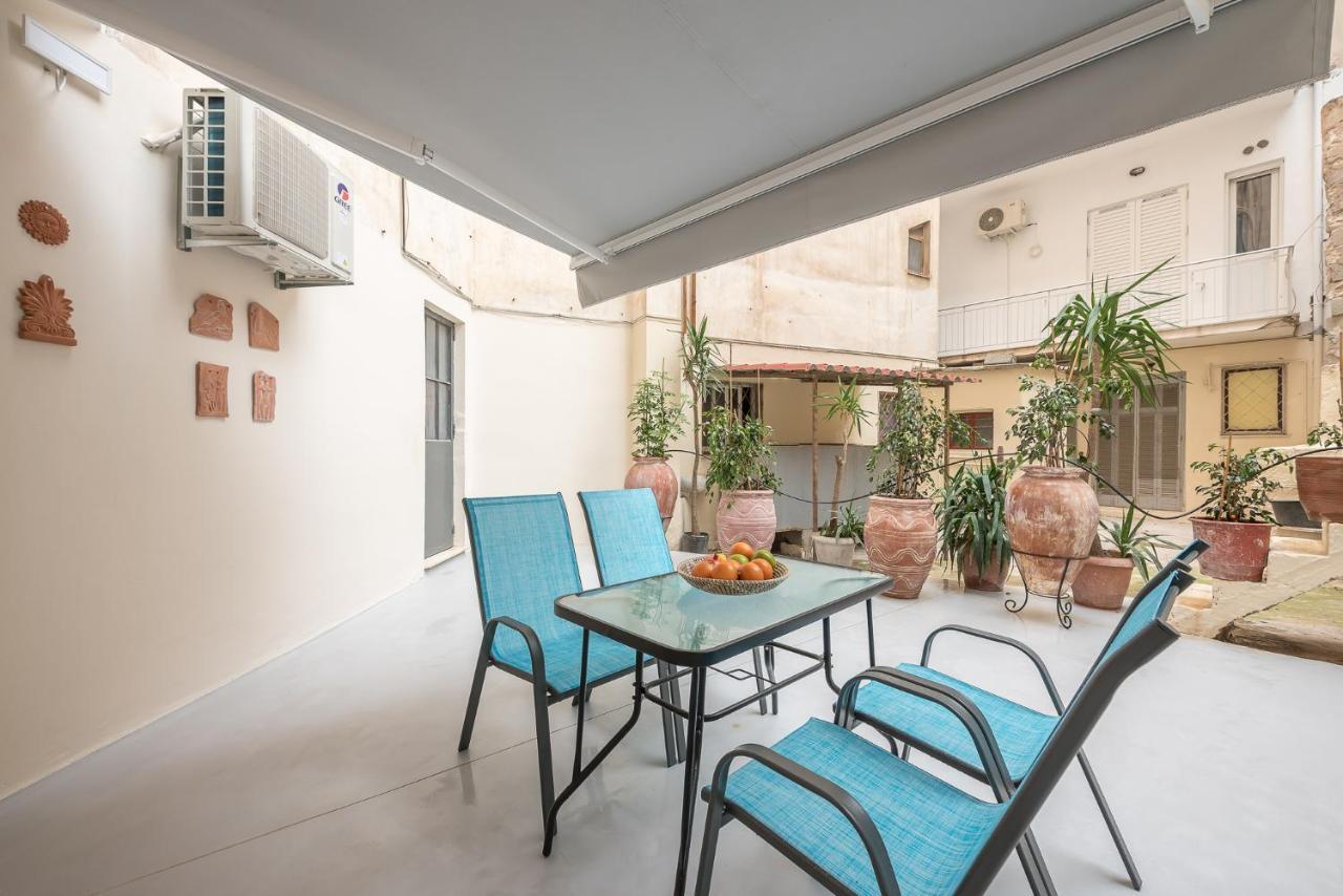 Ferienwohnung The Courtyard Oasis Athen Exterior foto